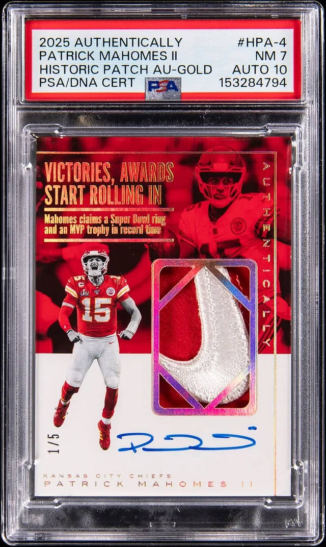 2025 Panini Patrick Mahomes II Authentically Historic Patch Autograph Gold #HPA-4 card image