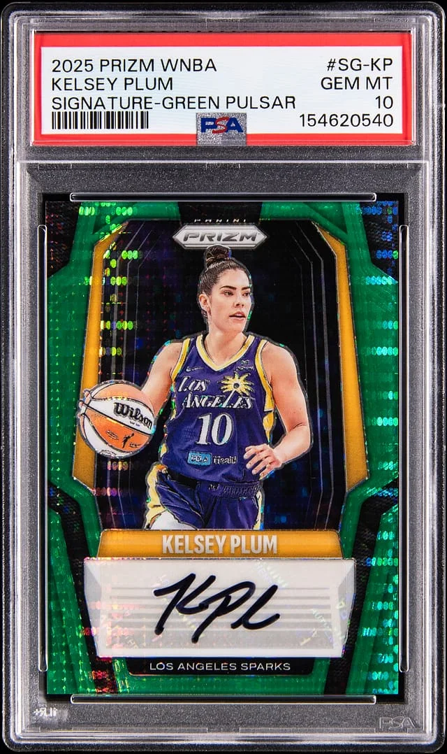 2025 Panini Prizm Kelsey Plum WNBA Signature Green Pulsar #SG-KP card image