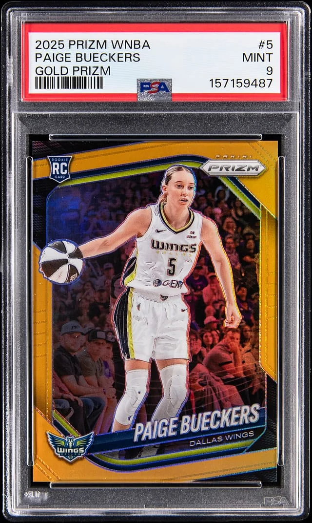 2025 Panini Prizm Paige Bueckers WNBA Gold Vinyl Prizm #5 card image