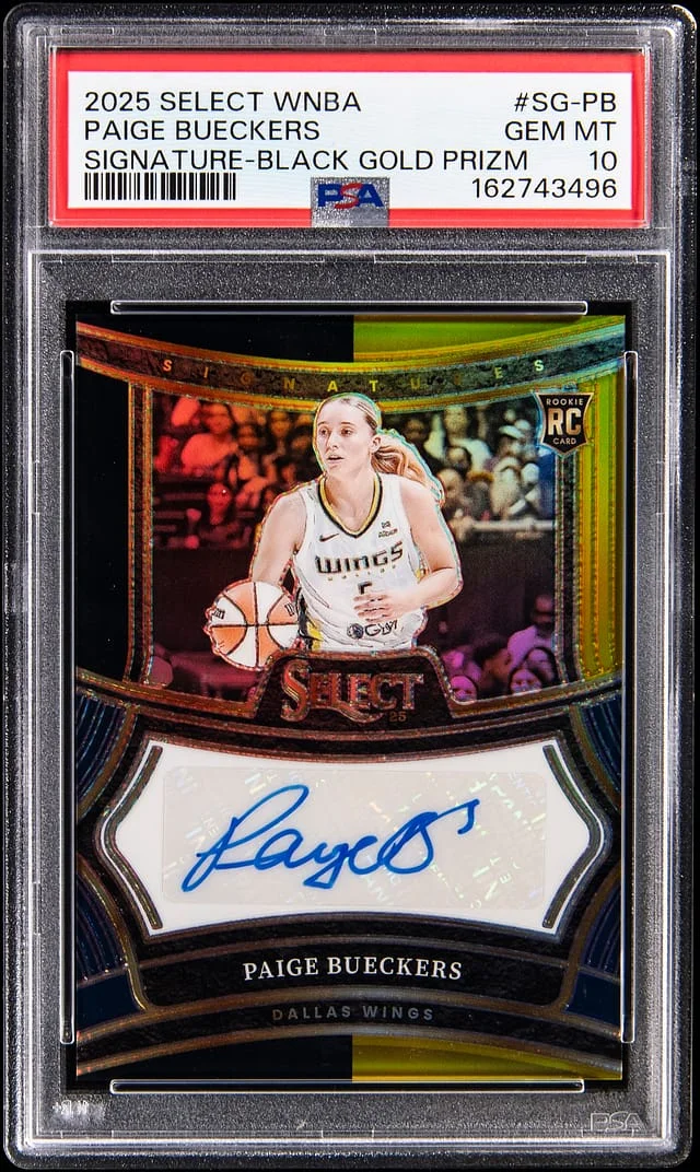 2025 Panini Select Paige Bueckers WNBA Signature Black Gold Prizm #SG-PB card image