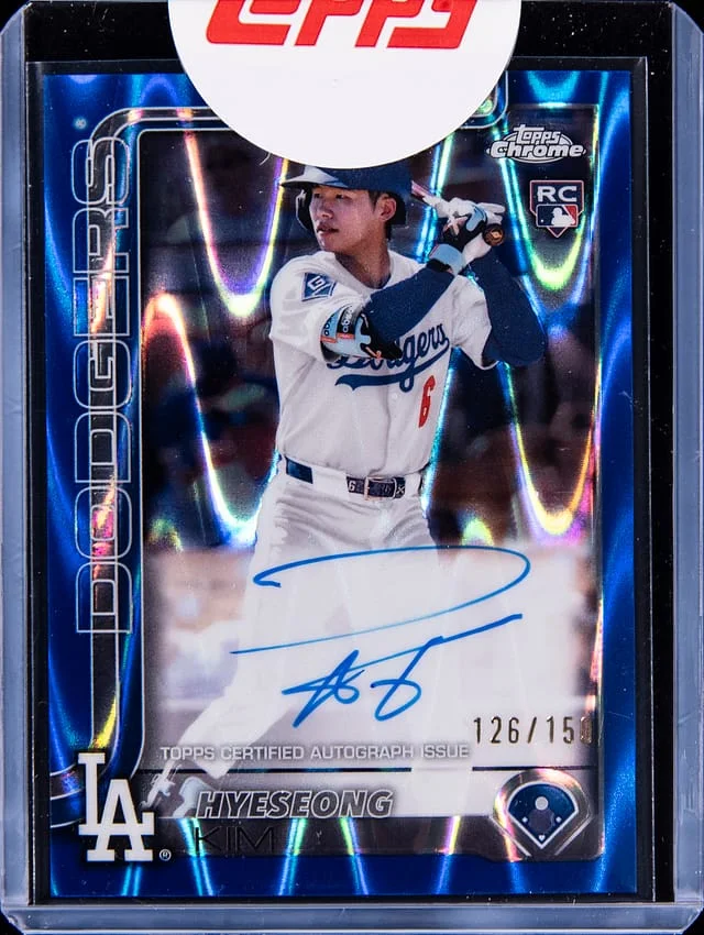 2025 Topps Chrome Hyeseong Kim Blue Raywave #RA-HYE card image