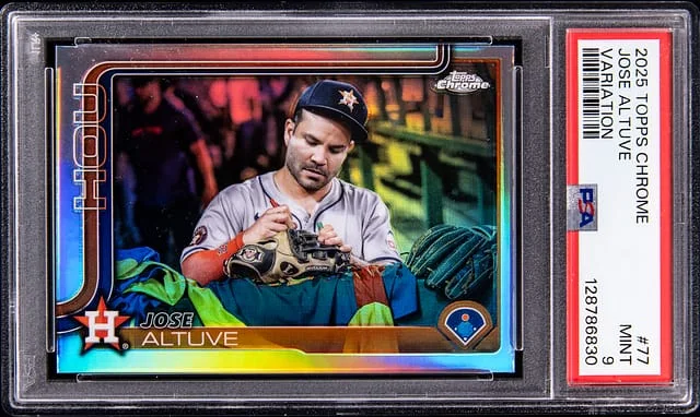 2025 Topps Chrome Jose Altuve Variation #77 card image
