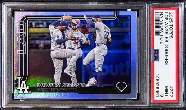 2025 Topps Los Angeles Dodgers Rainbow Foil #302 card image
