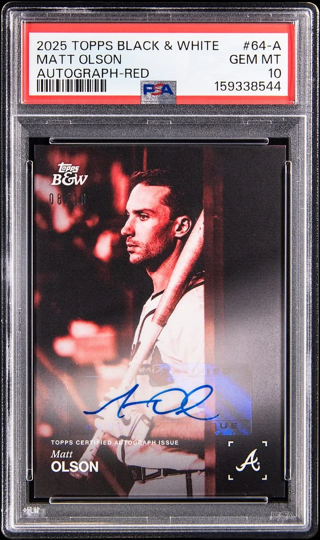 2025 Topps Matt Olson Black & White Autographs Red #064-A card image