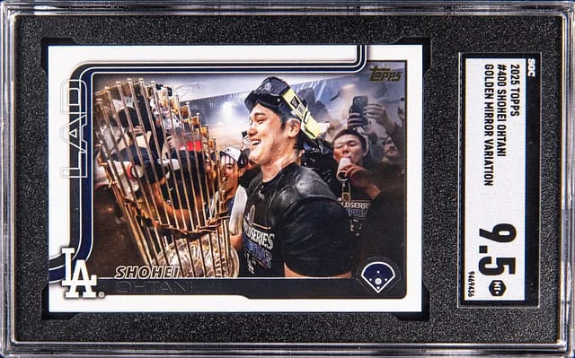 2025 Topps Shohei Ohtani Golden Mirror Variation #400 card image