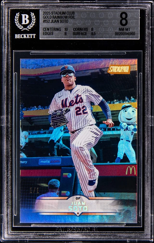 2025 Topps Stadium Club Juan Soto Gold Rainbow Foil #152 card image