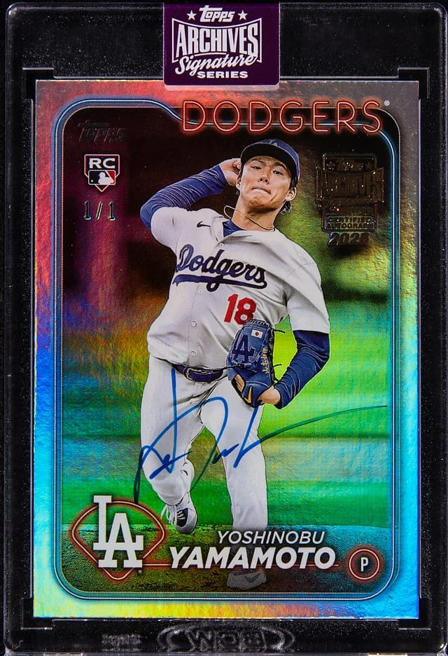 2025 Topps Yoshinobu Yamamoto Signature Series 2024 Topps Refractor #553 card image